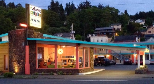 You’ll Feel Like It’s 1950 Again When You Stay At Atomic Motel In Oregon