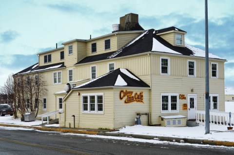 Sleep In A Piece Of Alaskan History When You Stay At The Cozy Colony Inn In Palmer