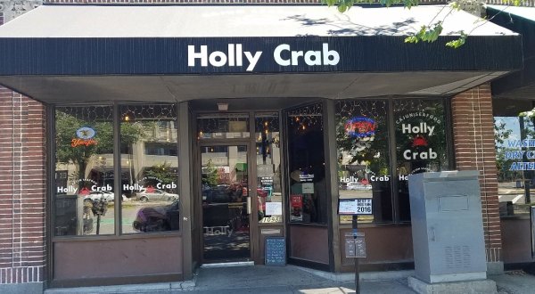 Make Sure To Come Hungry To The Build-Your-Own Seafood-Boil Restaurant, Holly Crab, In Massachusetts