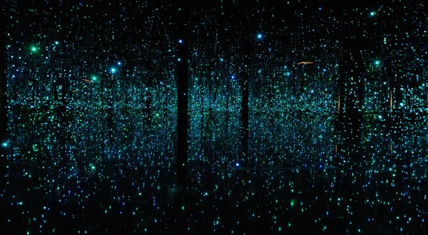 The Infinity Mirror Room At Phoenix Art Museum In Arizona Will Transport You To A Different World