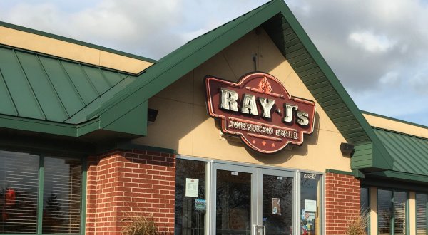 Locals Agree That The Best Chicken Wings Around Can Be Found At Ray J’s American Grill In Minnesota