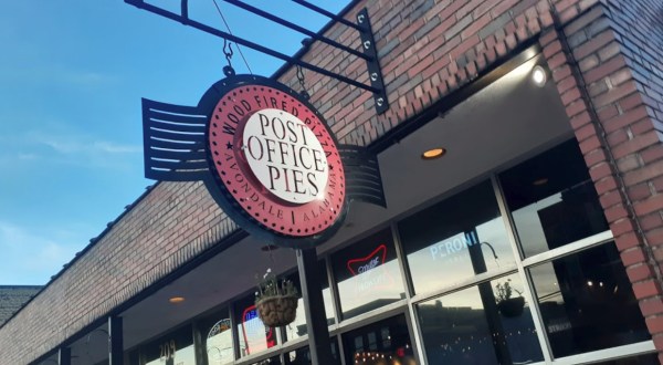 One Of The Nation’s Top Pizzas Is Served At Alabama’s Post Office Pies