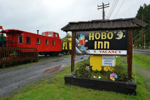 The Hobo Inn In Washington Is A Hotel Room On Wheels And You Have To Check It Out