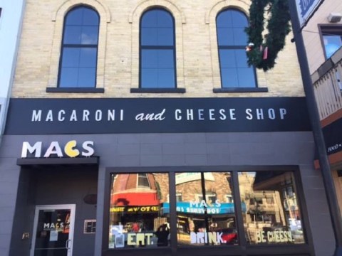 MACS Is A Mouthwatering Wisconsin Restaurant With 18 Different Kinds Of Mac ‘N Cheese