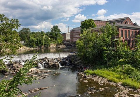 Common Man Is A Restaurant Hiding In A Historic New Hampshire Mill Building