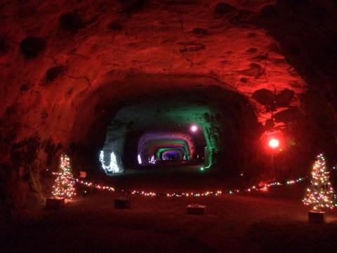 The Christmas Cave At White Gravel Mines In Ohio Will Open Early For The 2019 Season