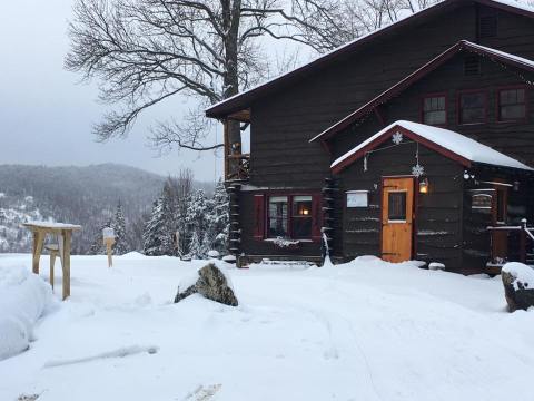 The Coziest Place For A Winter New York Meal, Log House Restaurant, Is Comfort Food At Its Finest