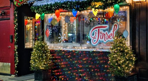 Even Scrooge Would Love The Christmas-Themed Pop-Up Bar, Tinsel, In Pennsylvania