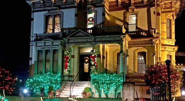 Kick Off The Holiday Season In Washington At Christmas At The Mansion