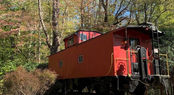 Spend The Night In An Authentic 1950s Railroad Caboose In The Middle Of Ohio’s Hocking Hills