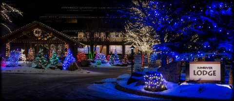 Sunriver Lodge Just Might Be The Most Beautiful Christmas Hotel In Oregon