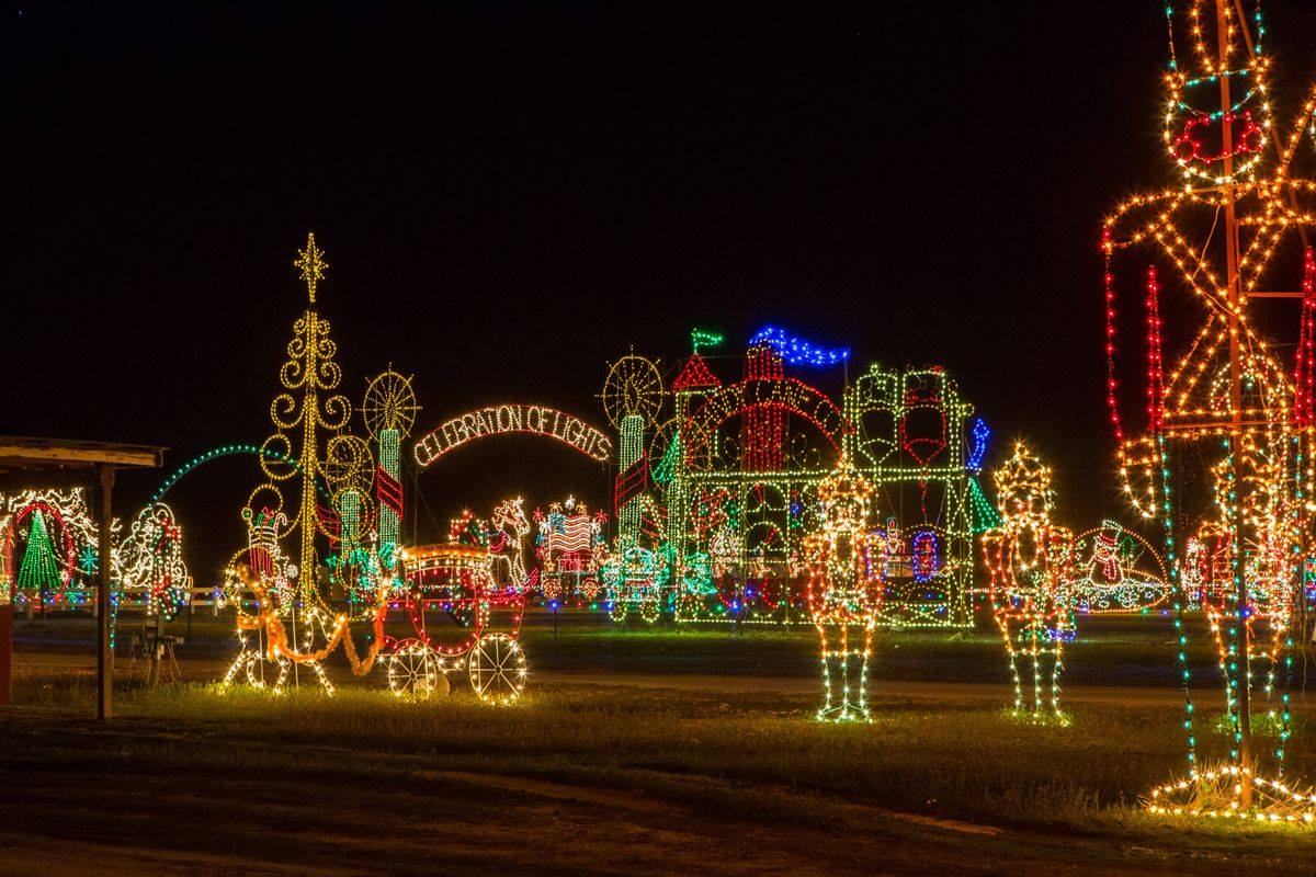Meadow Lights Is Largest Christmas Light Show In Eastern North Carolina