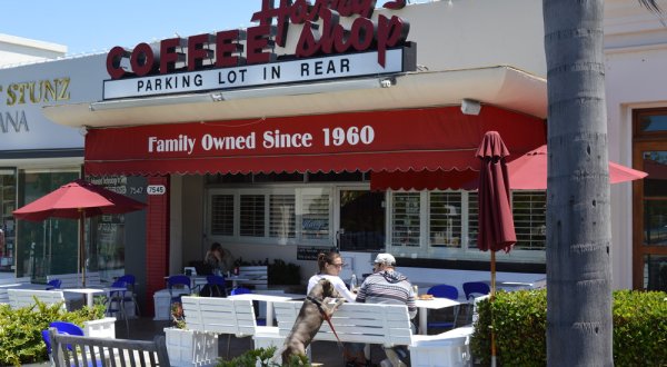 Harry’s Coffee Shop Has Been Serving Up Delicious Breakfasts In Southern California Since 1960