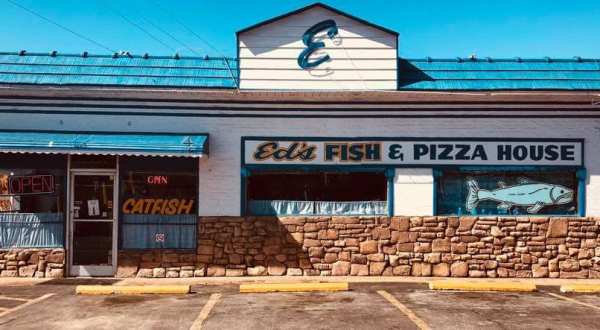 Some Of The World’s Best Fish Sandwiches Are Tucked Away Inside Ed’s Fish House In Tennessee