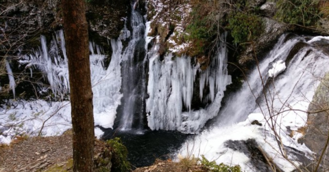 Hike To See The Frozen Beauty Of Raymondskill Falls, Pennsylvania's Largest Waterfall