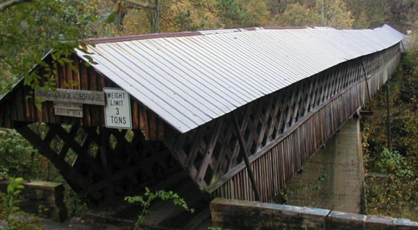 Hop In The Car And Visit 5 Of Alabama’s Covered Bridges In One Day