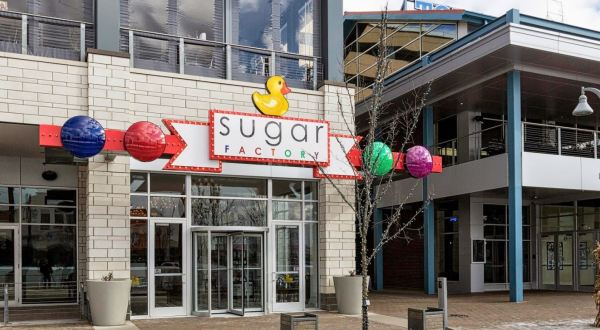 The Outrageous Concoctions At The Sugar Factory In Illinois Make Any Occasion Special