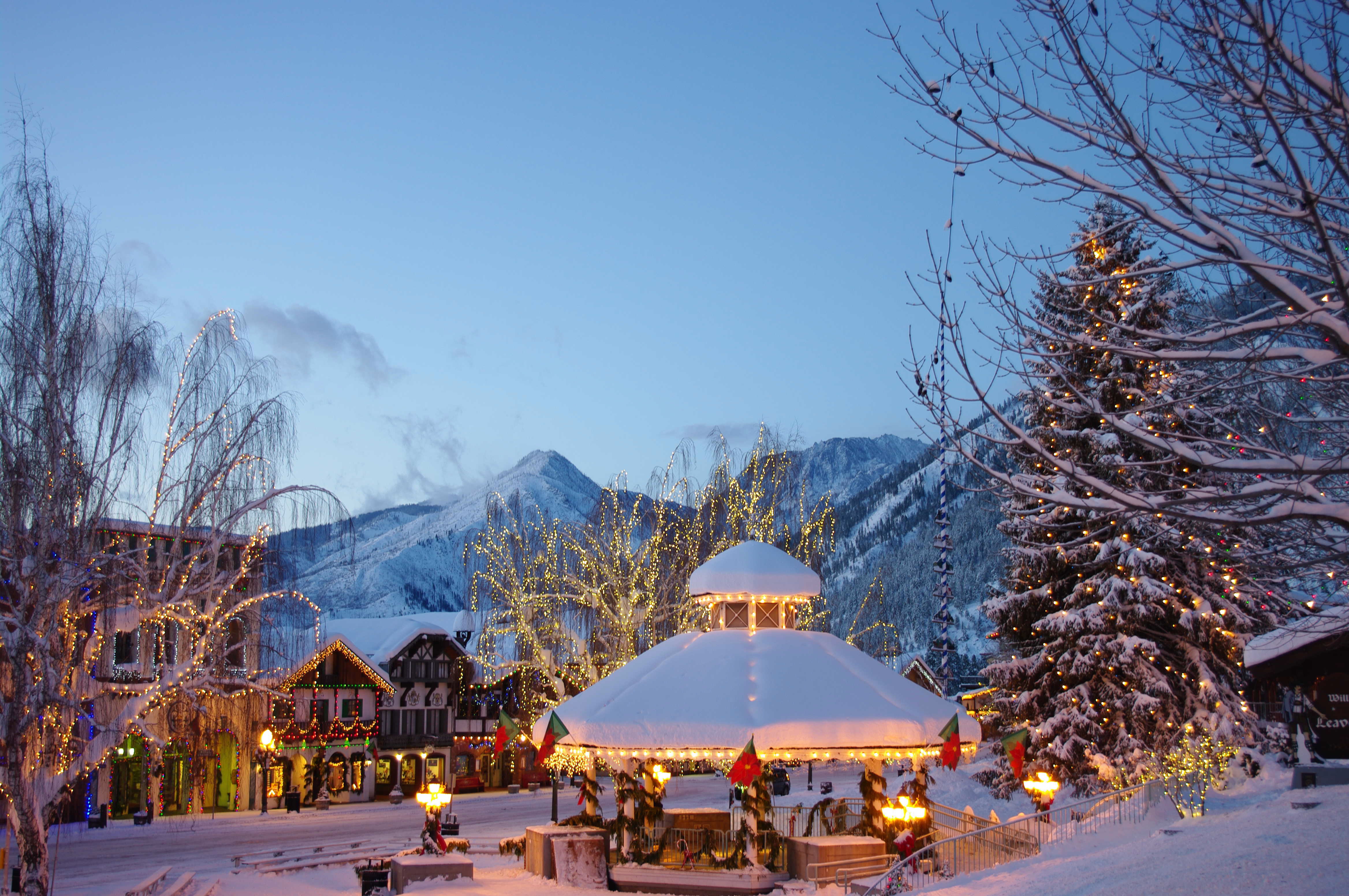 Leavenworth, The One Christmas Town In Washington That's A Must Visit