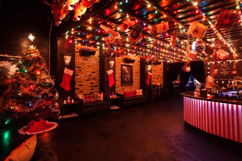 This Christmas-Themed Pop-Up Bar In Nevada Is Bound To Put You In The Holiday Spirit