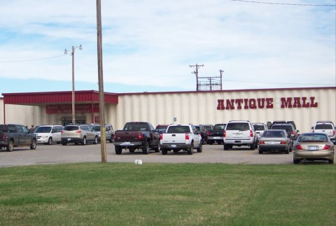 Absolutely Gigantic, You Could Easily Spend All Day Shopping At Paramount Antique Mall In Kansas