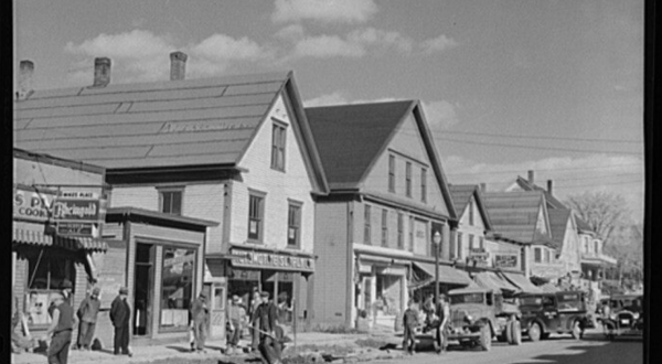 These 10 Candid Photos Show What Life Was Like In Maine In the 1930s