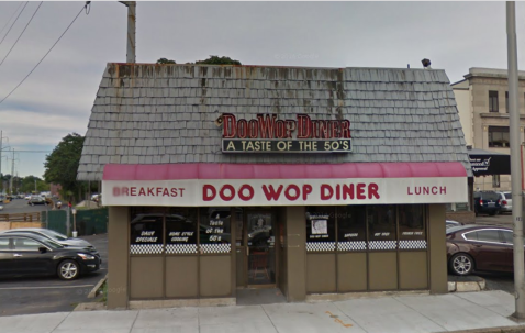Transport Back To The '50s At Doo Wop Diner In Massachusetts