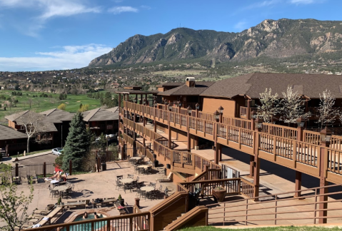 The Sunday Buffet At The Mountain View Restaurant In Colorado Is A Delicious Road Trip Destination