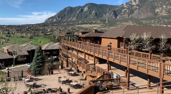 The Sunday Buffet At The Mountain View Restaurant In Colorado Is A Delicious Road Trip Destination