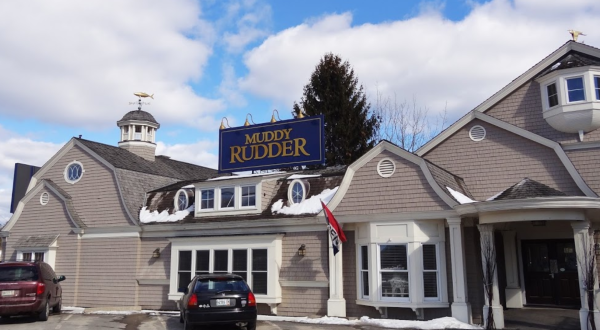 The Annual Thanksgiving Buffet At The Muddy Rudder In Maine Will Have You Satisfied Through Christmas