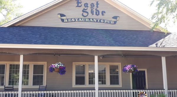 The Sunday Buffet At East Side Restaurant In Vermont Is A Delicious Road Trip Destination