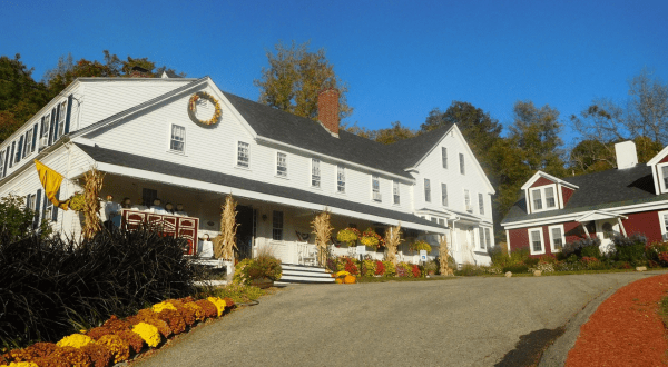 Take The Night Off And Choose From This List Of 8 New Hampshire Restaurants Serving Thanksgiving Dinner