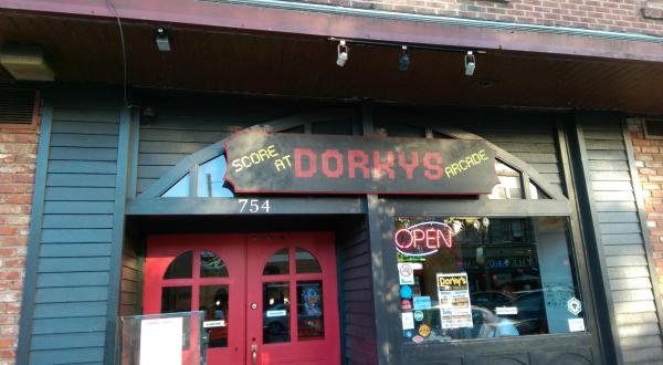 Dorky’s Arcade In Washington With 114 Vintage Games Will Bring Out Your Inner Child