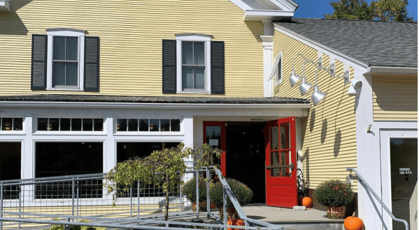 There’s No Other Sandwich Shop In The World Like Stowe’s Sandwich Company In Vermont