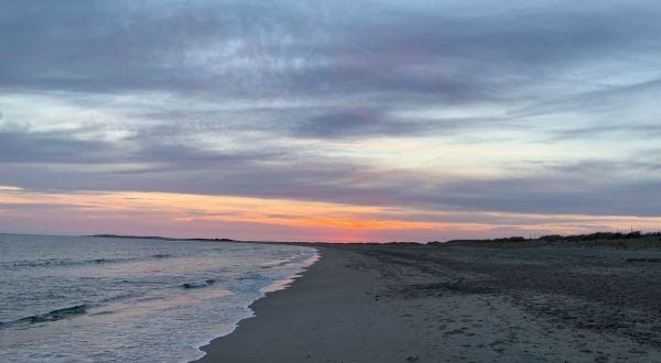 The Napatree Point Conservation Area Hike In Rhode Island Is Positively Amazing