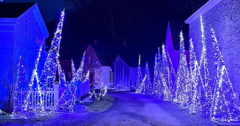 The Holiday Candlelight Walk At The Farmers’ Museum In New York Is Pure Christmas Magic