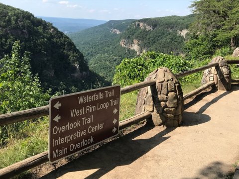 Have An Adventure-Fueled Weekend At Cloudland Canyon State Park In Georgia