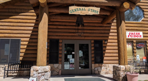 Mt. Lemmon General Store In Arizona Will Transport You To Another Era