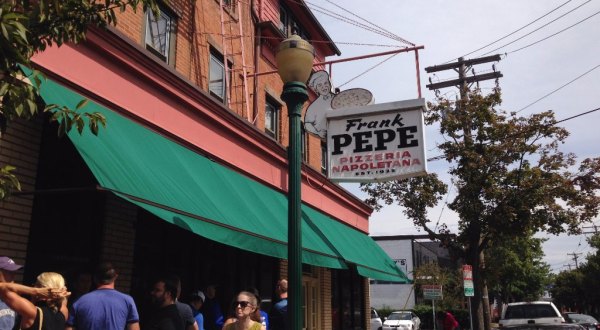 For True Italian Style Pizza, Visit Frank Pepe Pizzeria Napoletana In Connecticut