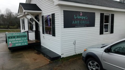 Try The Spectacular Burgers At Hangry's A&E Grill, An Unsuspecting Georgia Roadside Restaurant