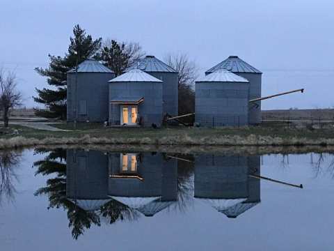 There’s A Lil Silo On The Prairie-Themed Airbnb In Missouri And It’s The Perfect Little Hideout