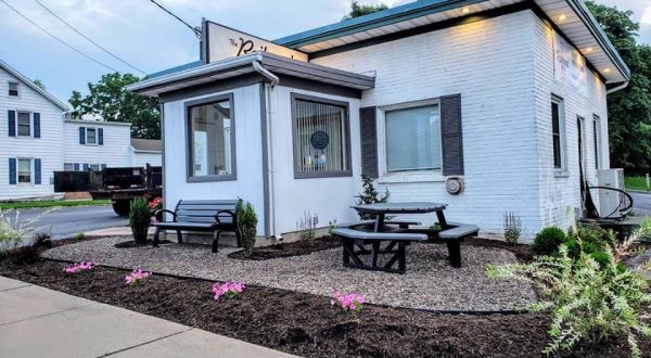 A Tiny Diner Next To Train Tracks, Richland Railroad Diner Is A Worthy Hidden Gem In Pennsylvania
