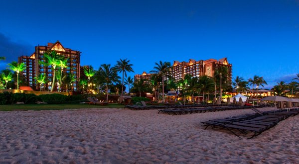 Aulani, A Disney Resort & Spa Just Might Be The Most Beautiful Christmas Hotel In Hawaii