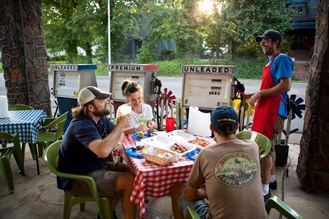 Hiding In Small Town Mississippi In A Former Service Station, Crawdad Hole Is One Restaurant You'll Want To Seek Out        