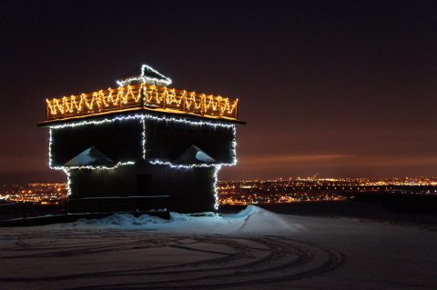 See The Beautiful Holiday Lights On The Historic Fort Abraham Lincoln After This Special Winter Hike