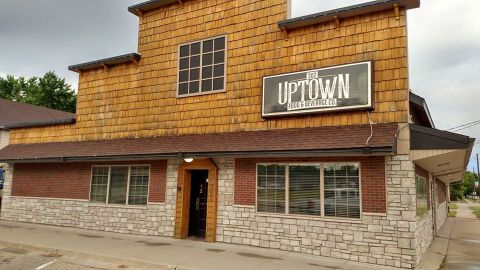 Uptown Food and Beverage Offers A Pizza Buffet In Iowa And It's A Delicious Place To Dine