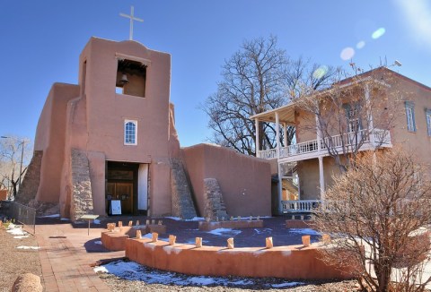 The Oldest Church In New Mexico Dates Back To The 1600s And You Need To See It