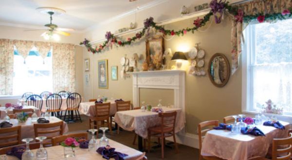 Emerald Necklace Inn Might Just Be The Most Beautiful Tea Room In Cleveland