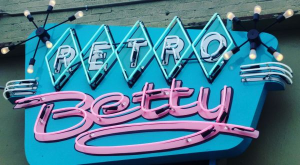 Shop 50s And 60s Retro Style At Retro Betty, An Adorable Vintage Store In Utah