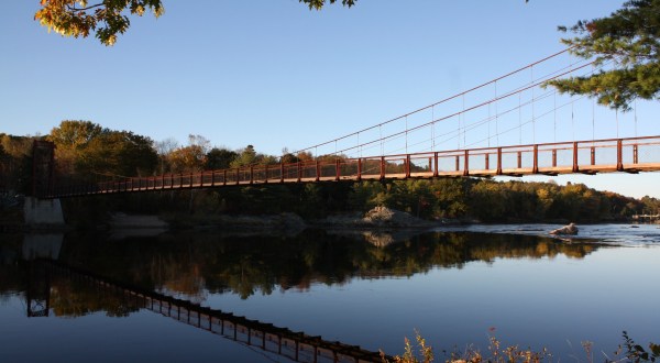 The Longest Swinging Bridge In Maine Can Be Found In Topsham And The Views Are Unbeatable