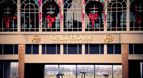 The Galt House Hotel Just Might Be The Most Beautiful Christmas Hotel In Kentucky